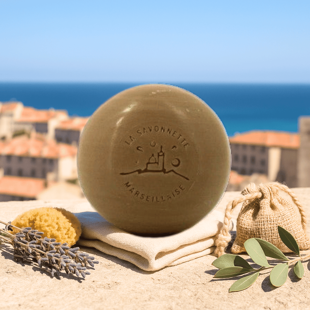 Facial Soap with Hyaluronic Acid Lifestyle Image